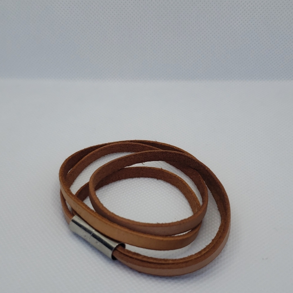 Leather double wrap bracelet